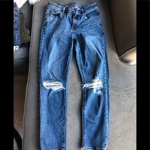 American Eagle Mom Jean